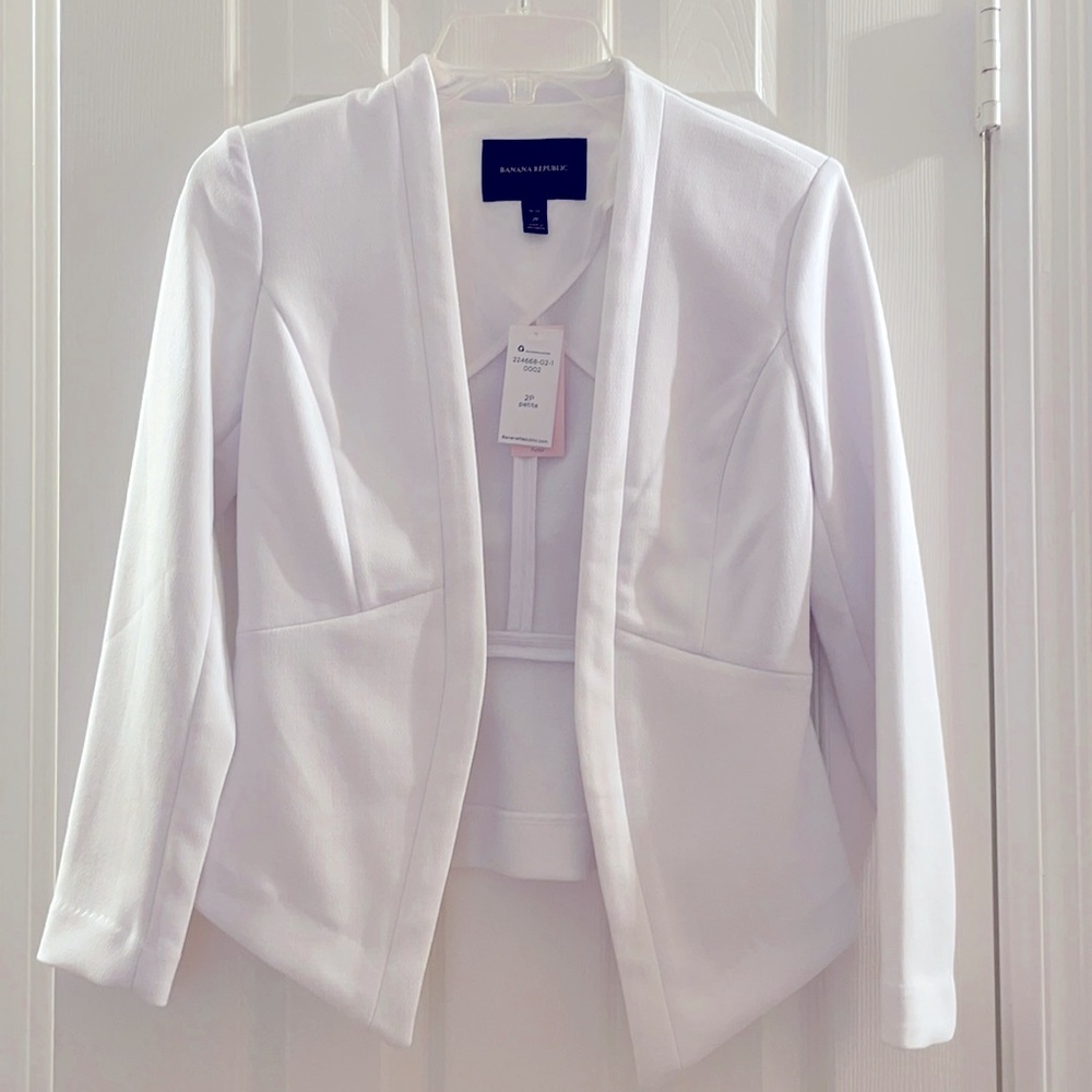 Banana Republic White Collarless Blazer